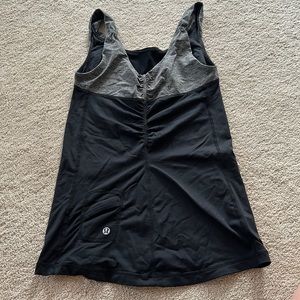 Lululemon back and gray tank top‎ size 4